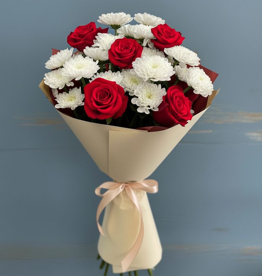 Букет романтическая гармония в Костроме Букет цветов из: Розы и Хризантемы в Костроме