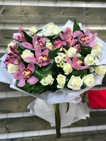 Букет цветов из: Розы и Хризантемы в Костроме
