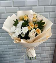 Букет цветочный вальс в Костроме Букет цветов из:  Розы и Хризантемы в Костроме