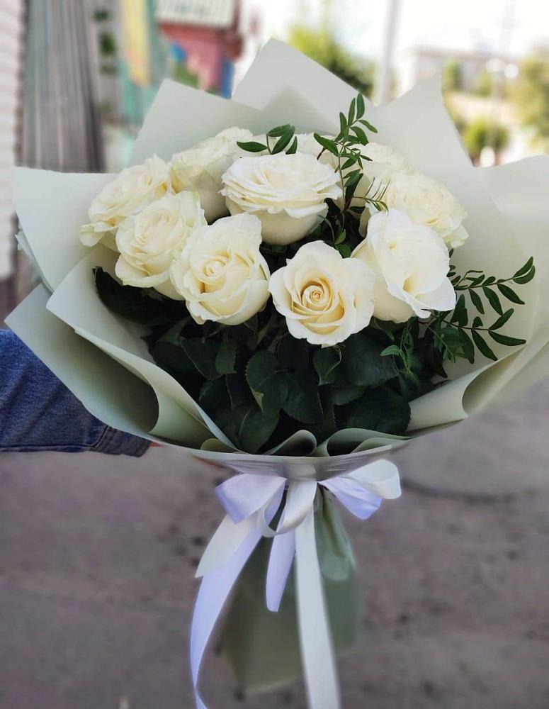 Букет Белые розы Проуд в Костроме