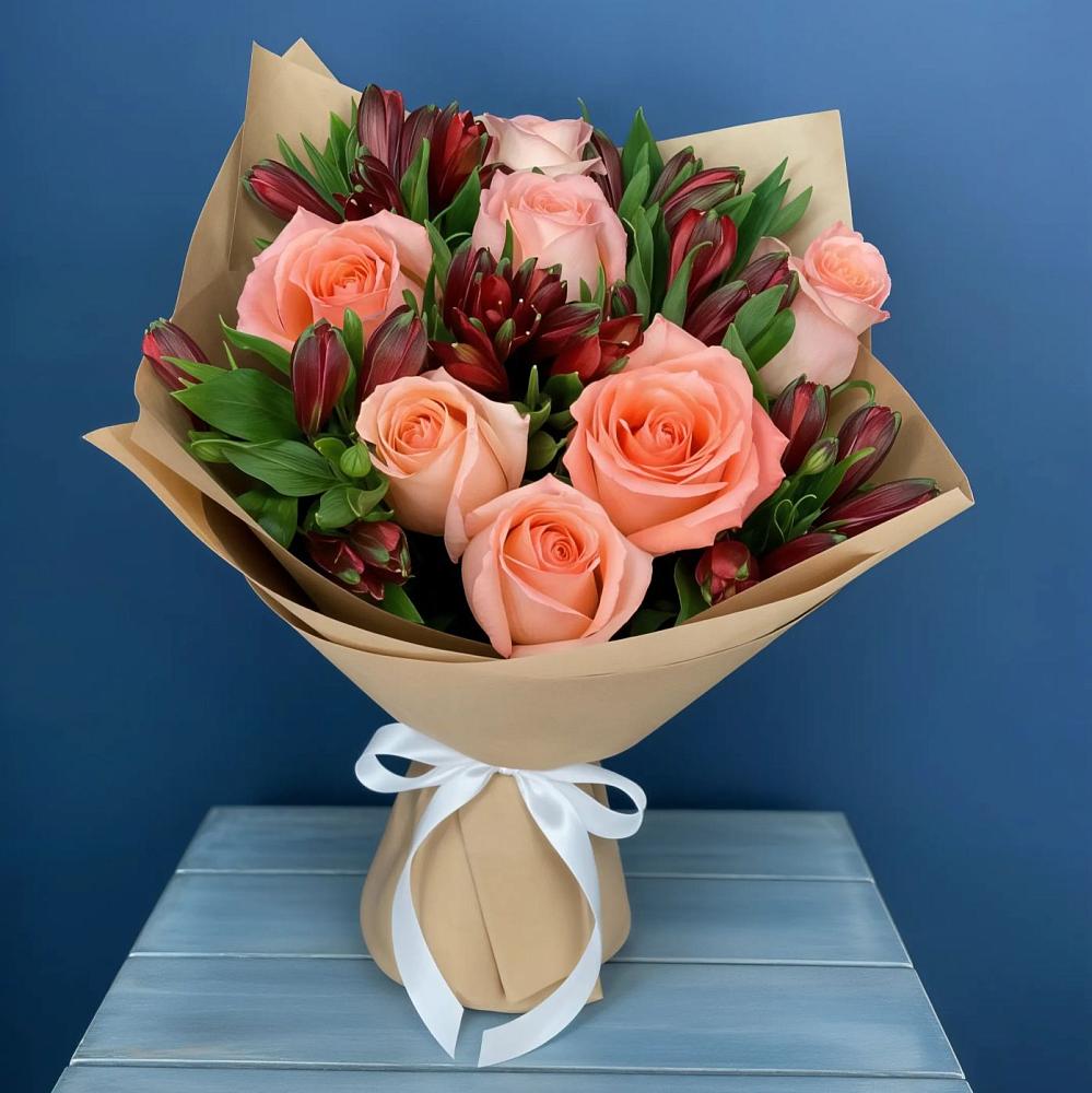 Букет Сплетённые любовью в Костроме Букет цветов из: Розы и Альстромерии в Костроме