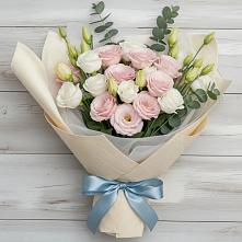 Букет цветов из:  Лизиантусы в Костроме