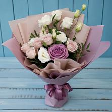 Букет Легкое дыхание в Костроме Букет цветов из:  Розы и Лизиантусы в Костроме