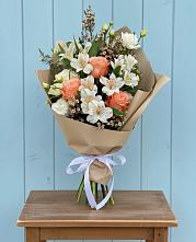 Букет цветов из:  Альстромерии, Лизиантусы, Розы и Хризантемы #REPLACE_PRED# Костроме