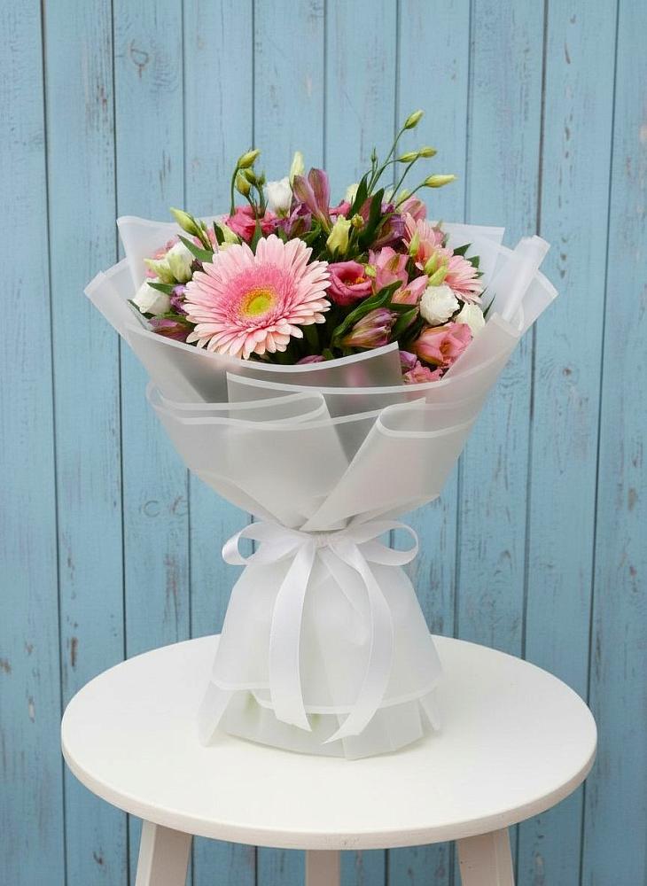 Букет прохладный бриз в Костроме Букет цветов из: Герберы, Альстромерии и Лизиантусы в Костроме