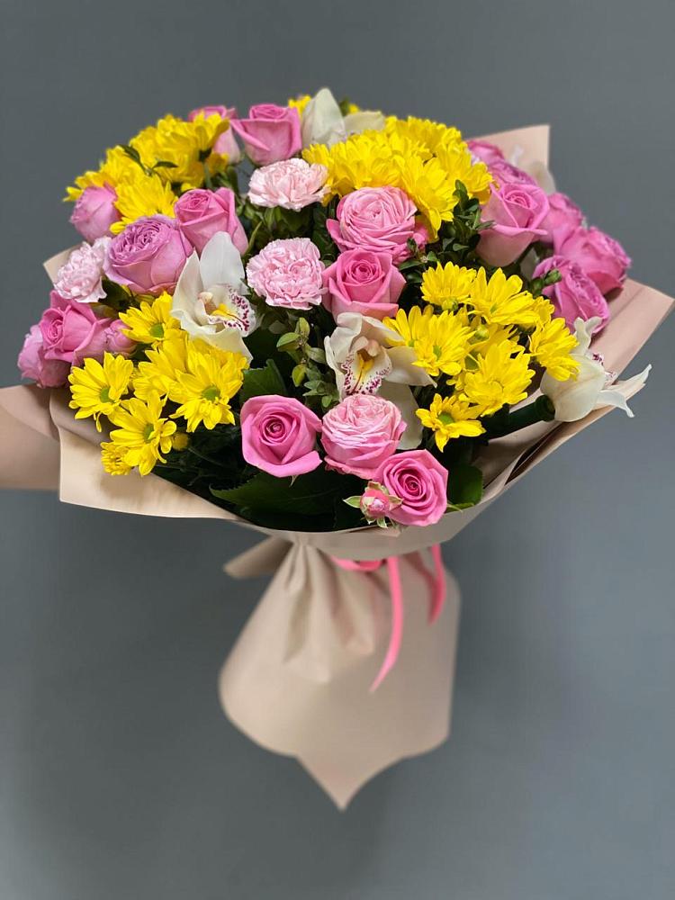 Букет цветов из: Гвоздики, Герберы, Хризантемы и Розы в Костроме