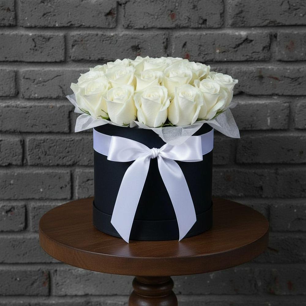 Композиция воздушная нежность в Костроме Цветочная композиция из Розы в шляпной коробке в Костроме